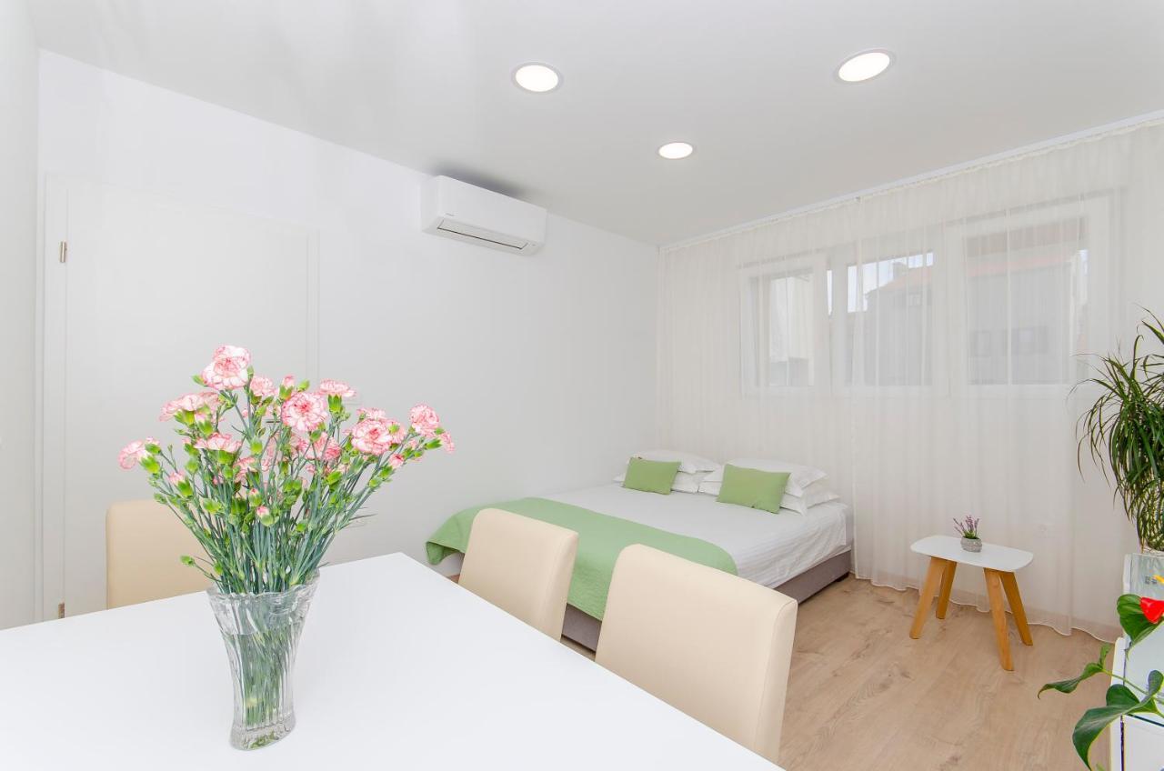 Lanuna Apartment Split Eksteriør billede